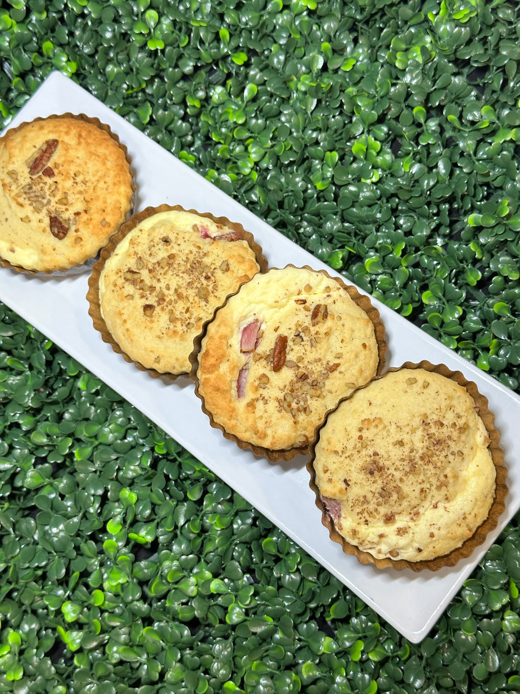 Keto Strawberry Cheesecake Muffins with Crumb Topping - Gluten Free, Sugar Free, Low Carb, Keto & Diabetic Friendly